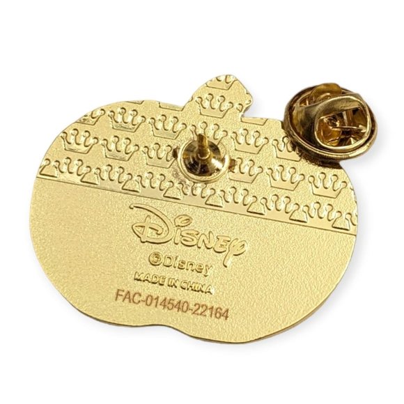 Dumbo Disney Loungefly Pin: Halloween Pumpkin - Picture 3 of 4